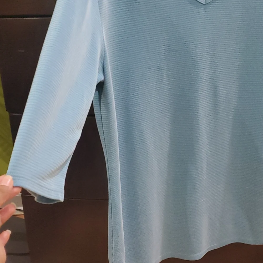 solid printed tops - Picture 3 of 5